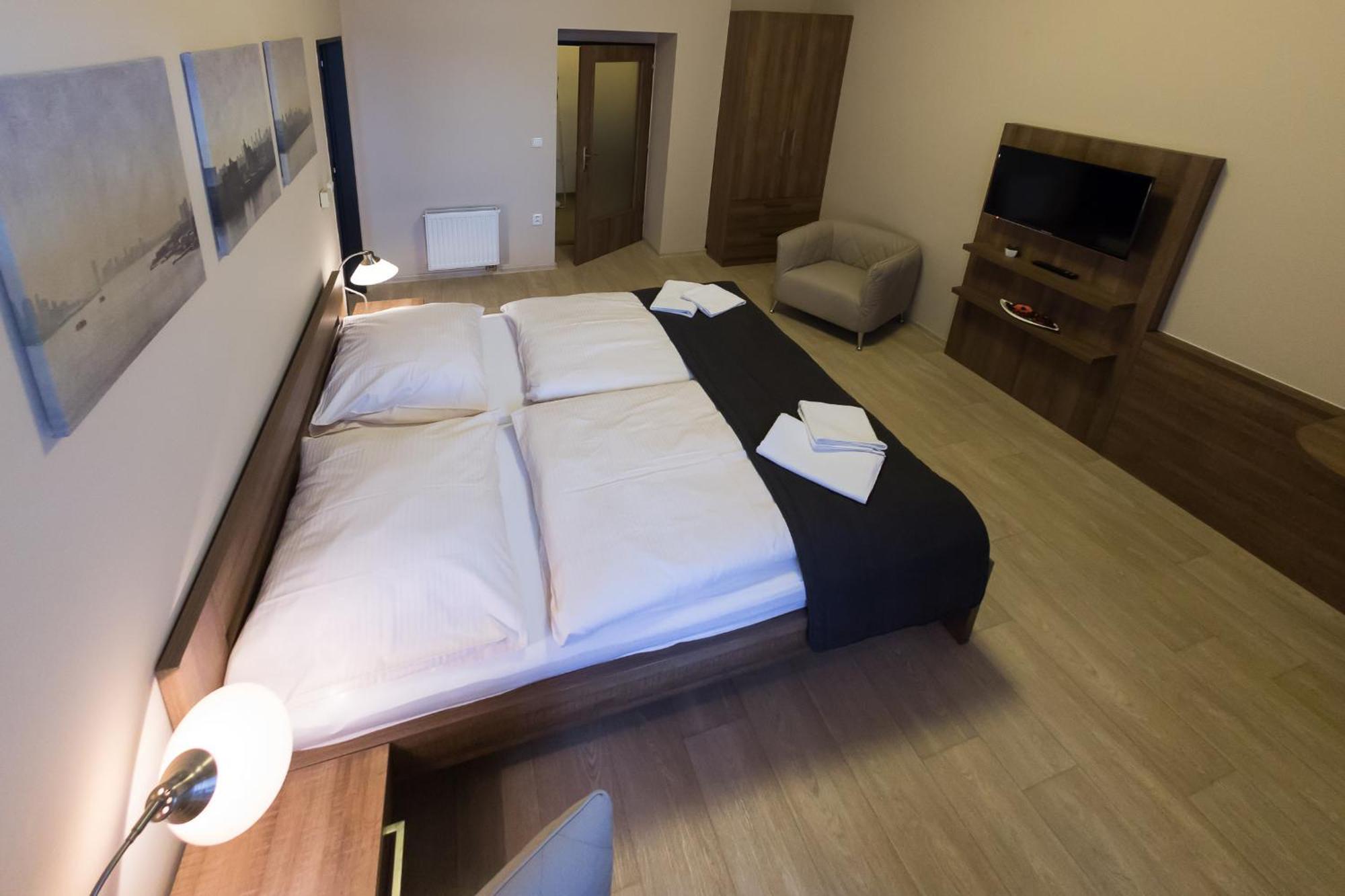 Penzion Apartmány Resident Poděbrady Exterior foto