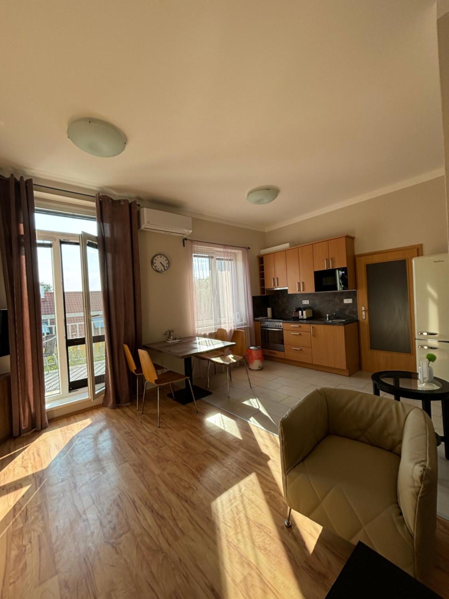 Penzion Apartmány Resident Poděbrady Exterior foto