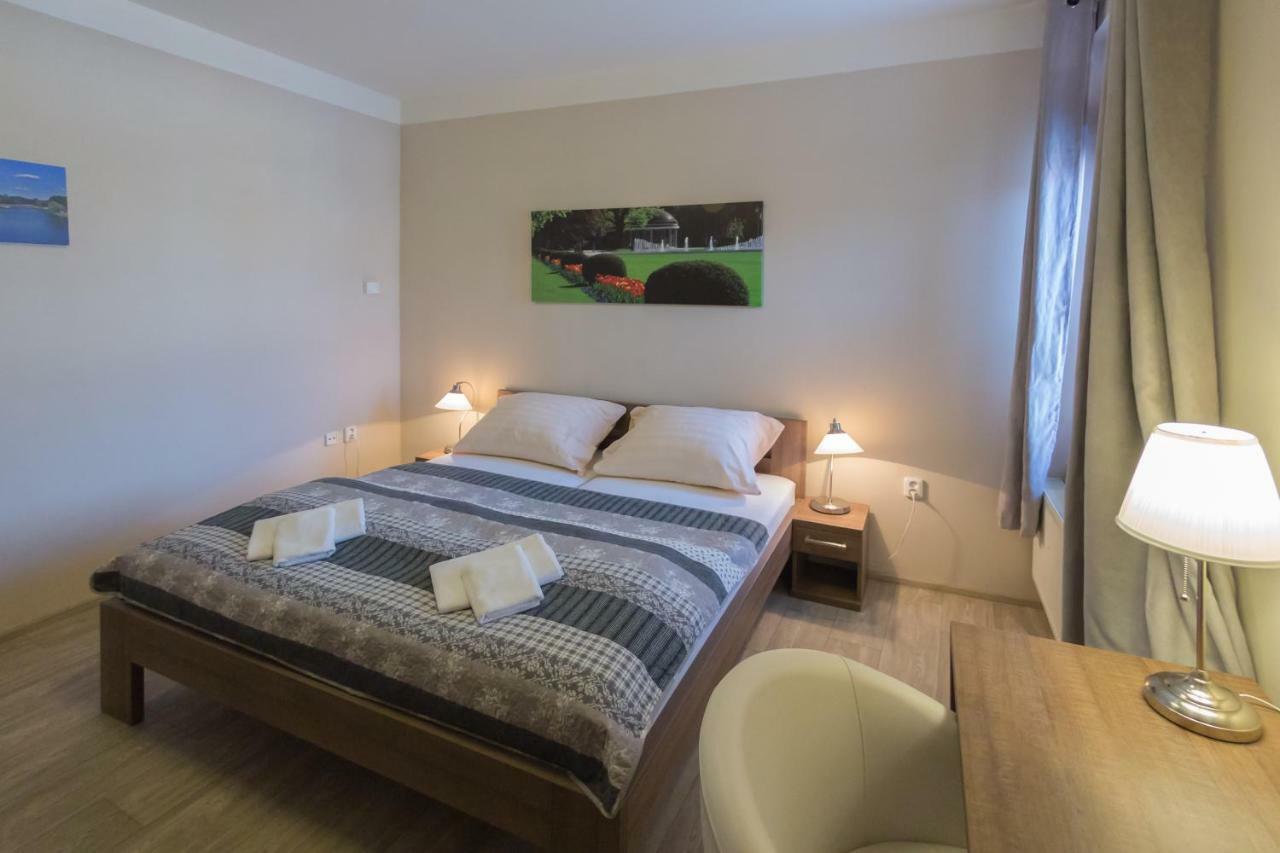 Penzion Apartmány Resident Poděbrady Exterior foto